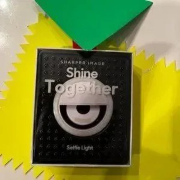 Selfie light by Sharper Image Selfie Light – “Shine Together” (accessory /new) - Picture 3 of 13